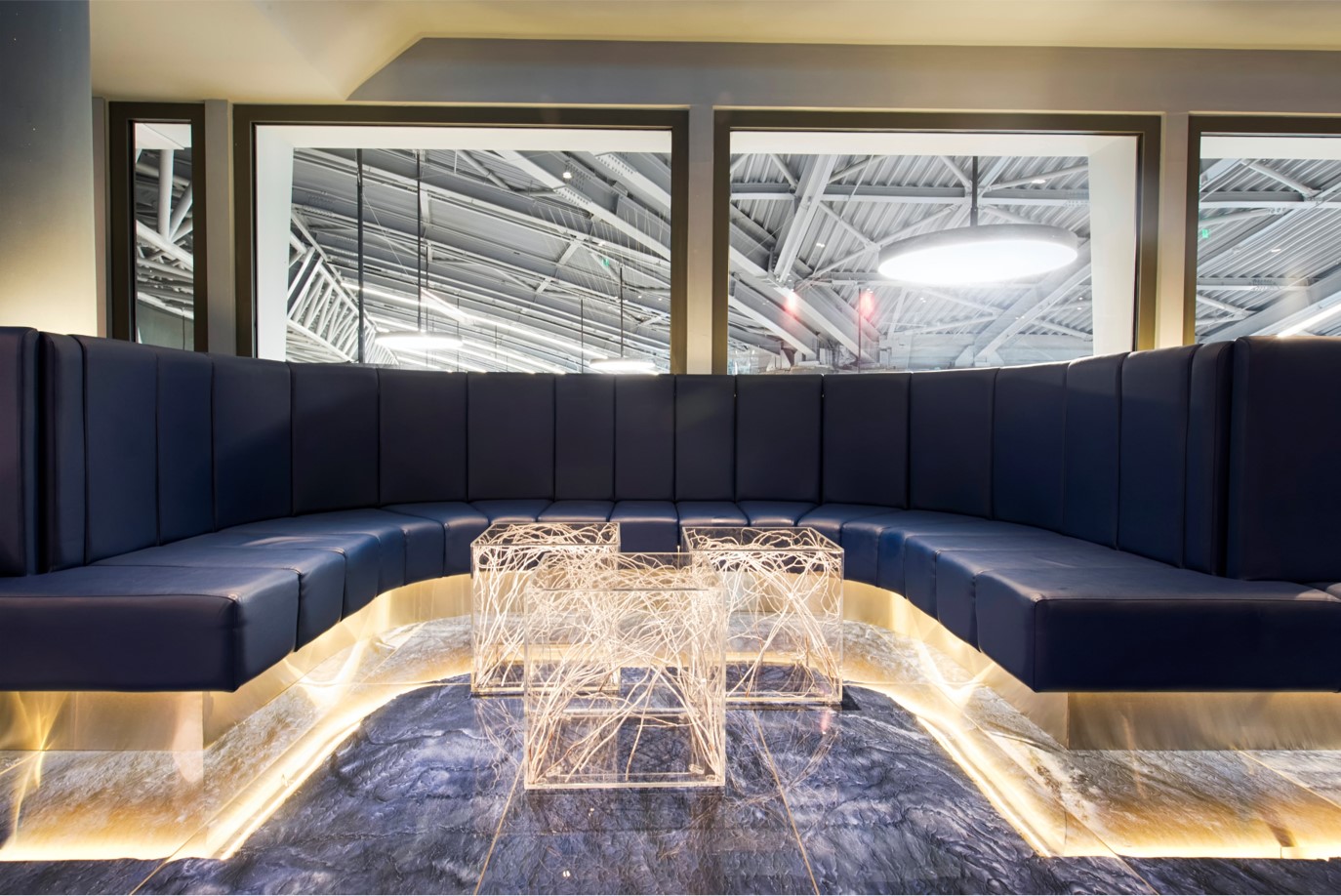 Skyserv Lounge at SKG