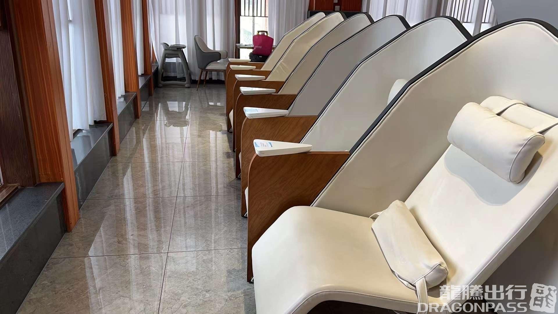 V3 First Class Lounge – photos 4