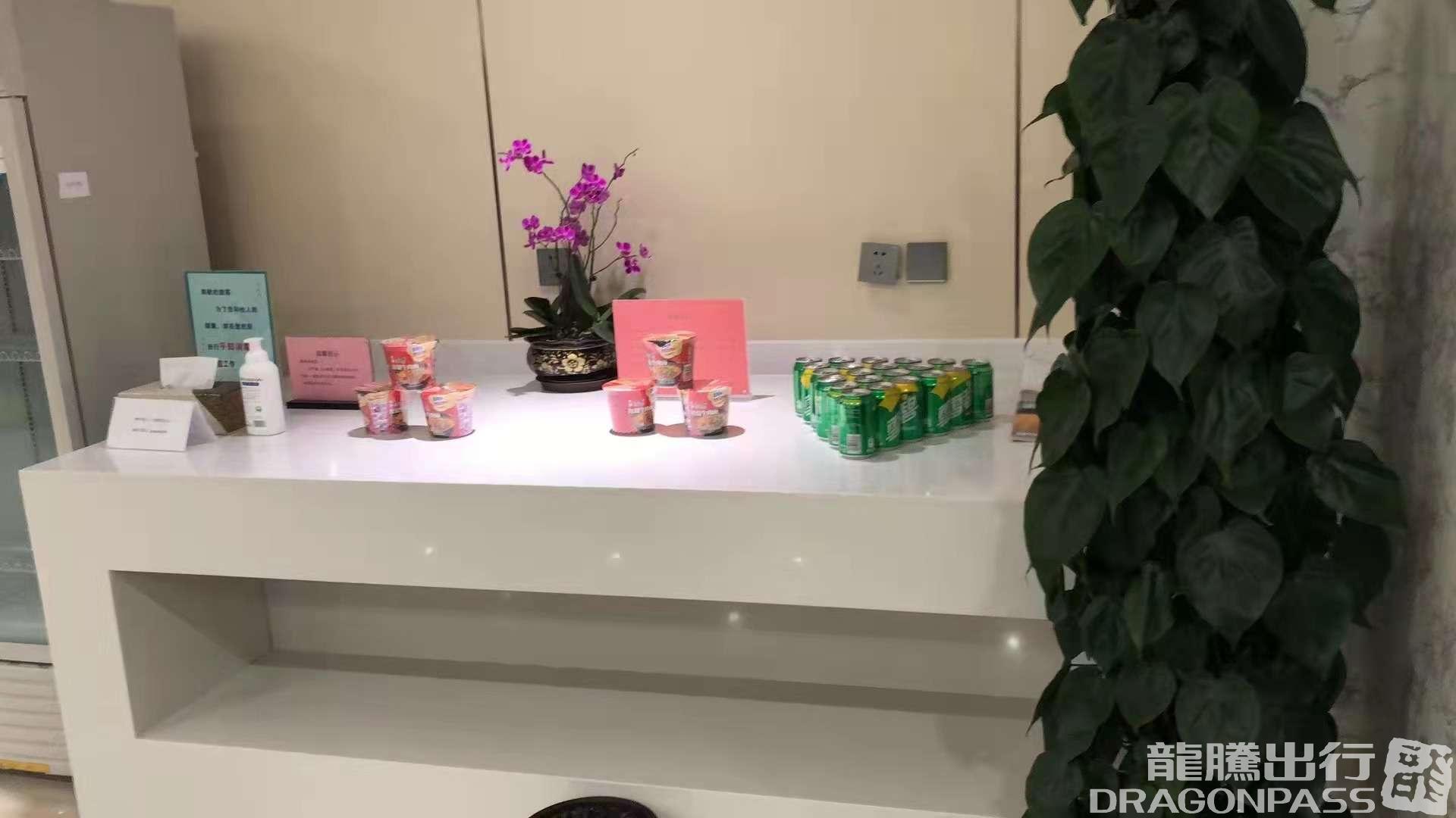First Class Lounge – photos 5