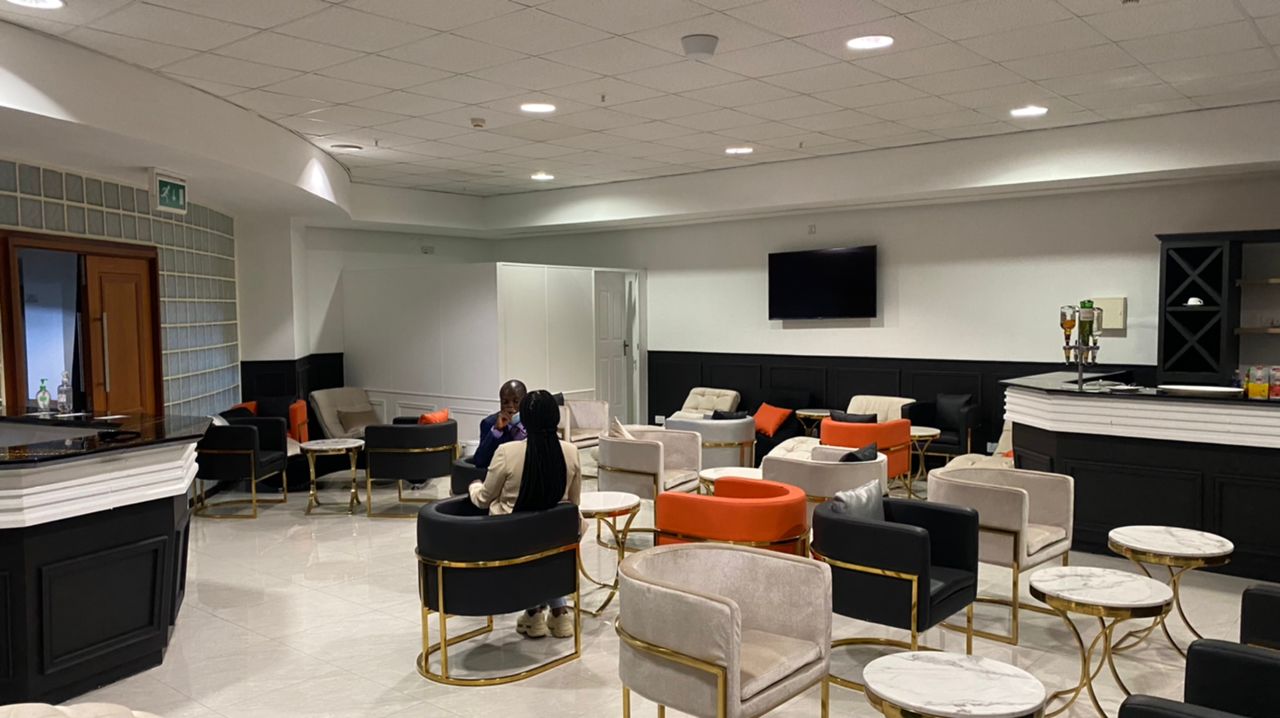The Lounge atmosphere, image 2