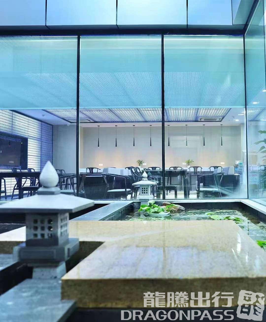 First Class Lounge – photos 2