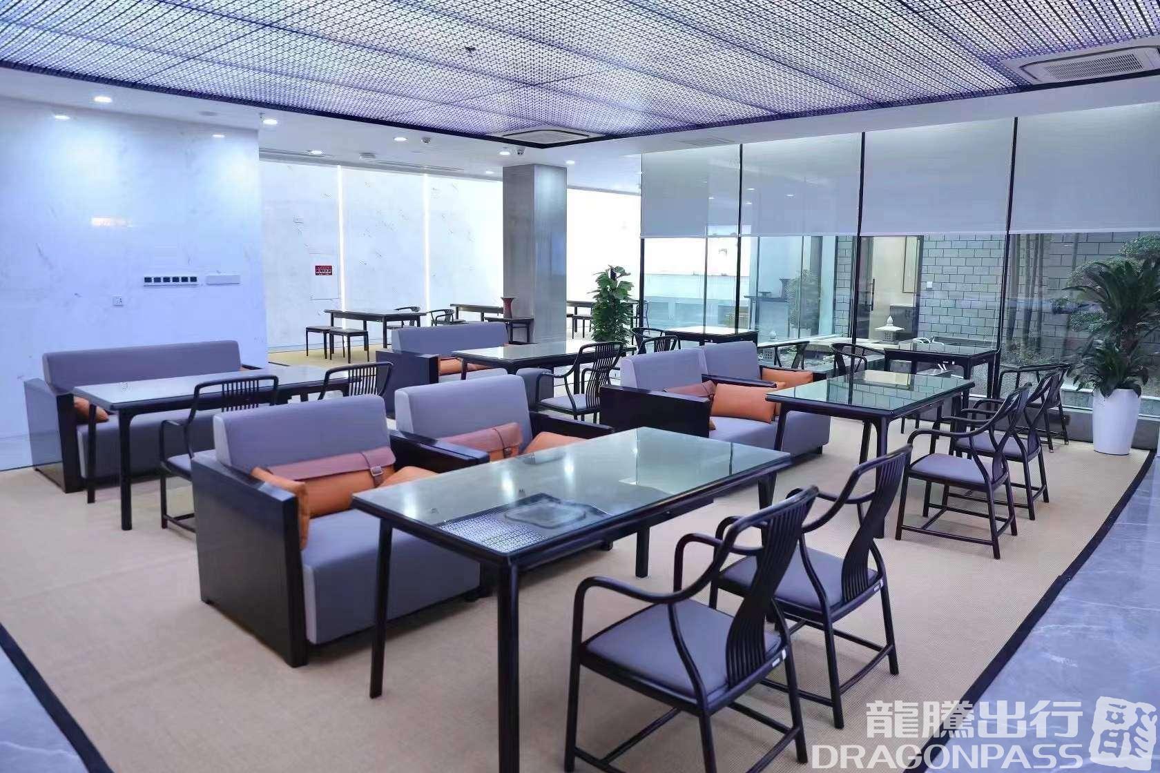 First Class Lounge – photos 3