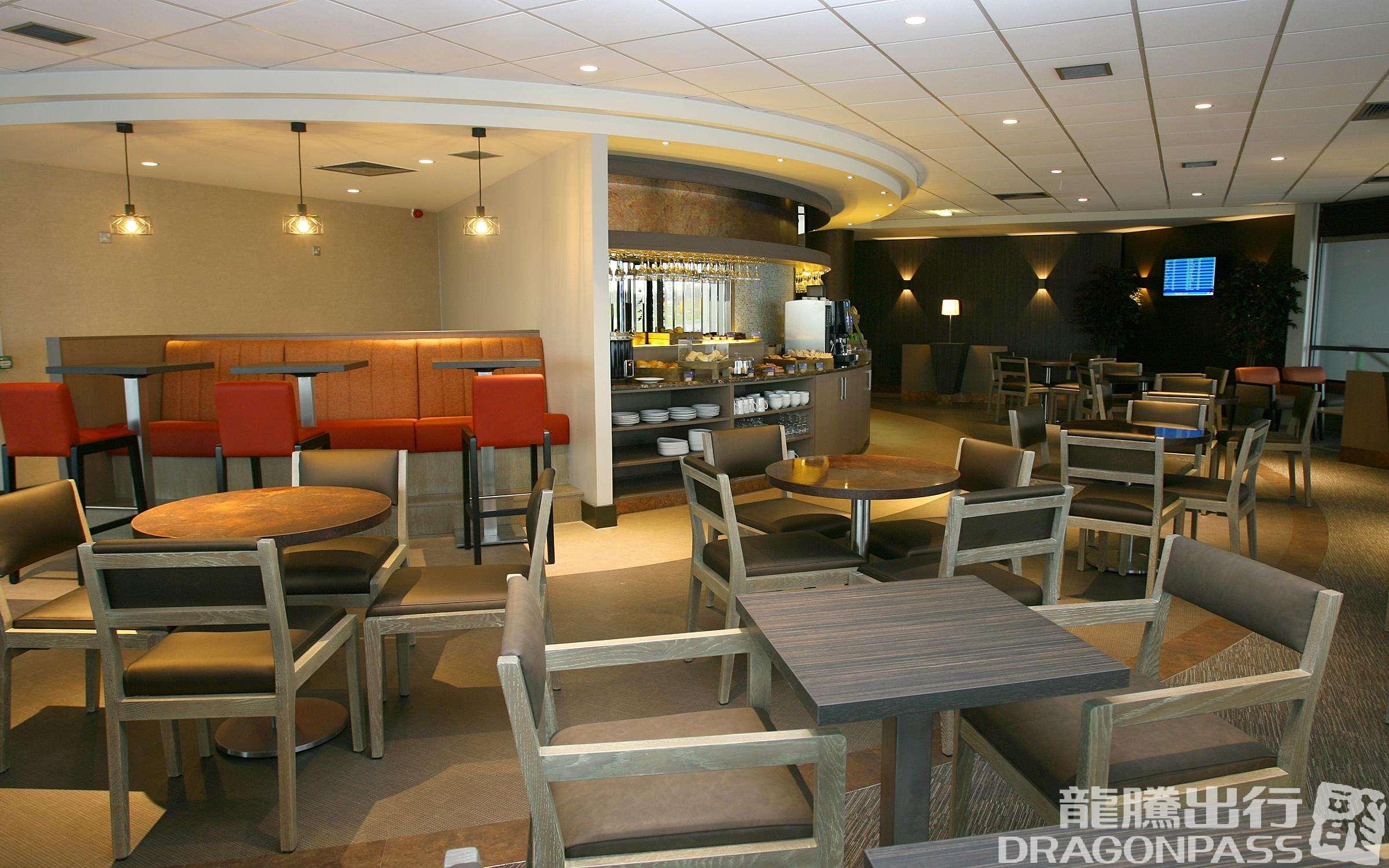 The Causeway Lounge – photos 5