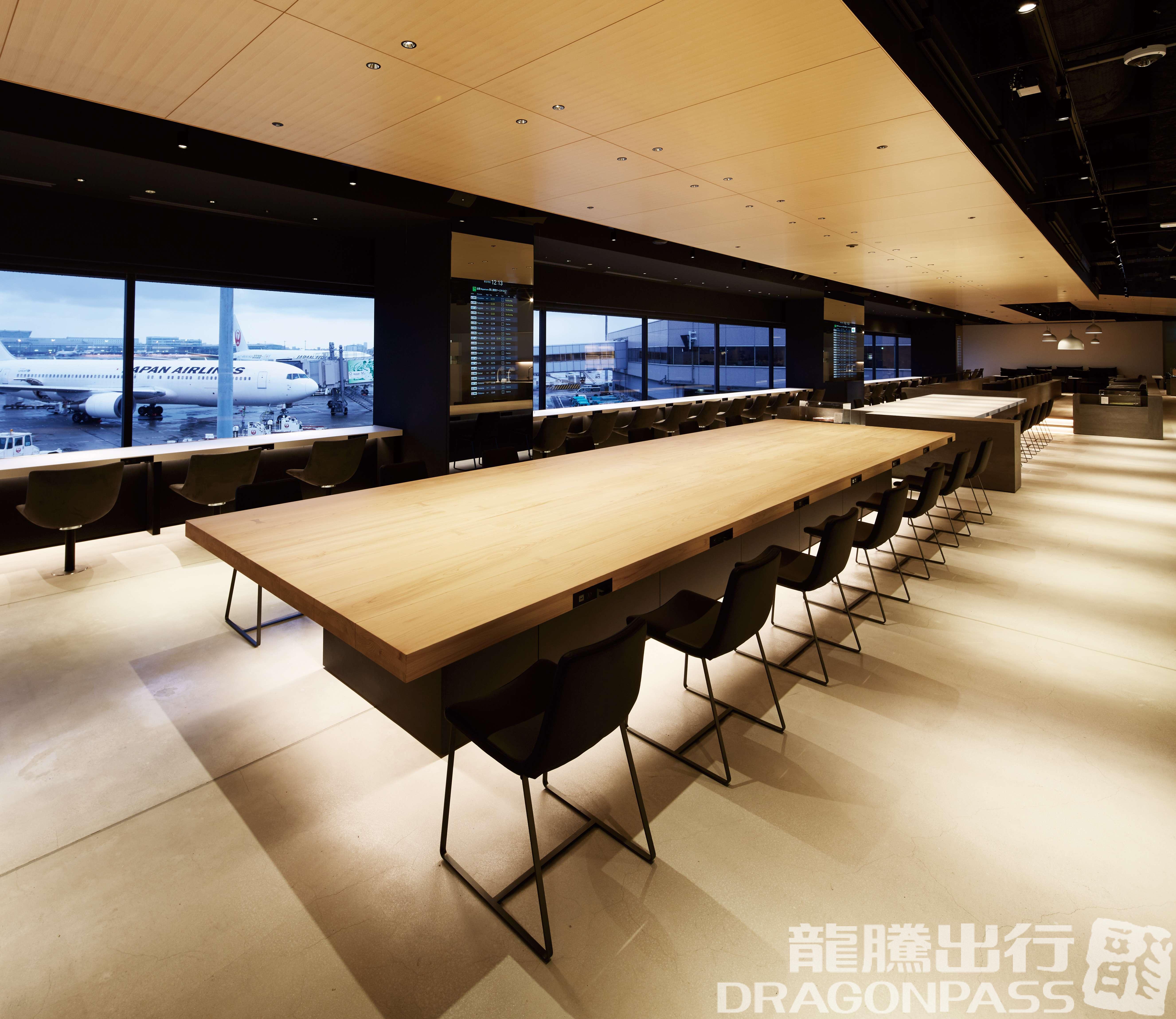 POWER LOUNGE NORTH (T1) – photos 2