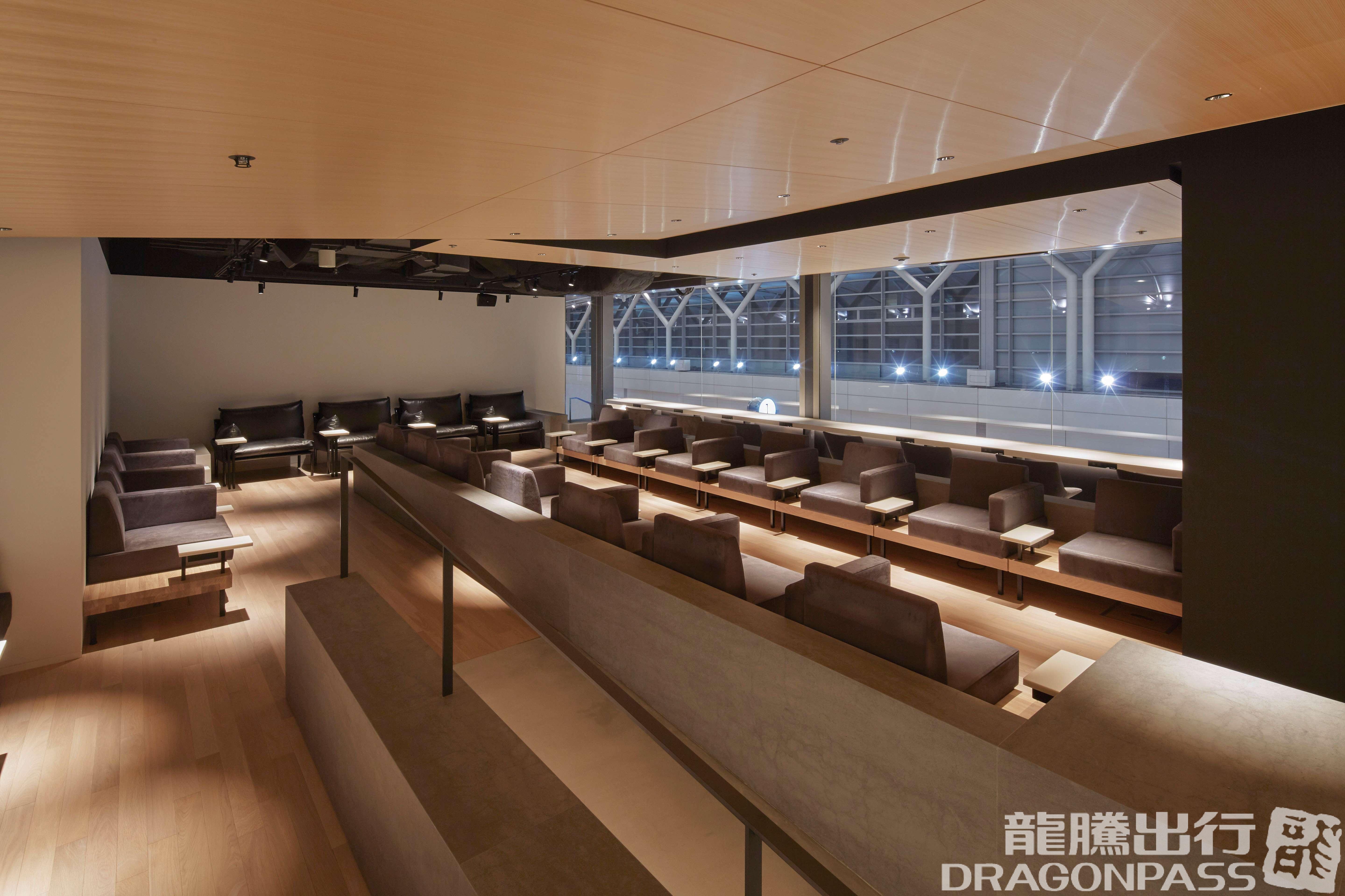 POWER LOUNGE CENTRAL(T2) – photos 4