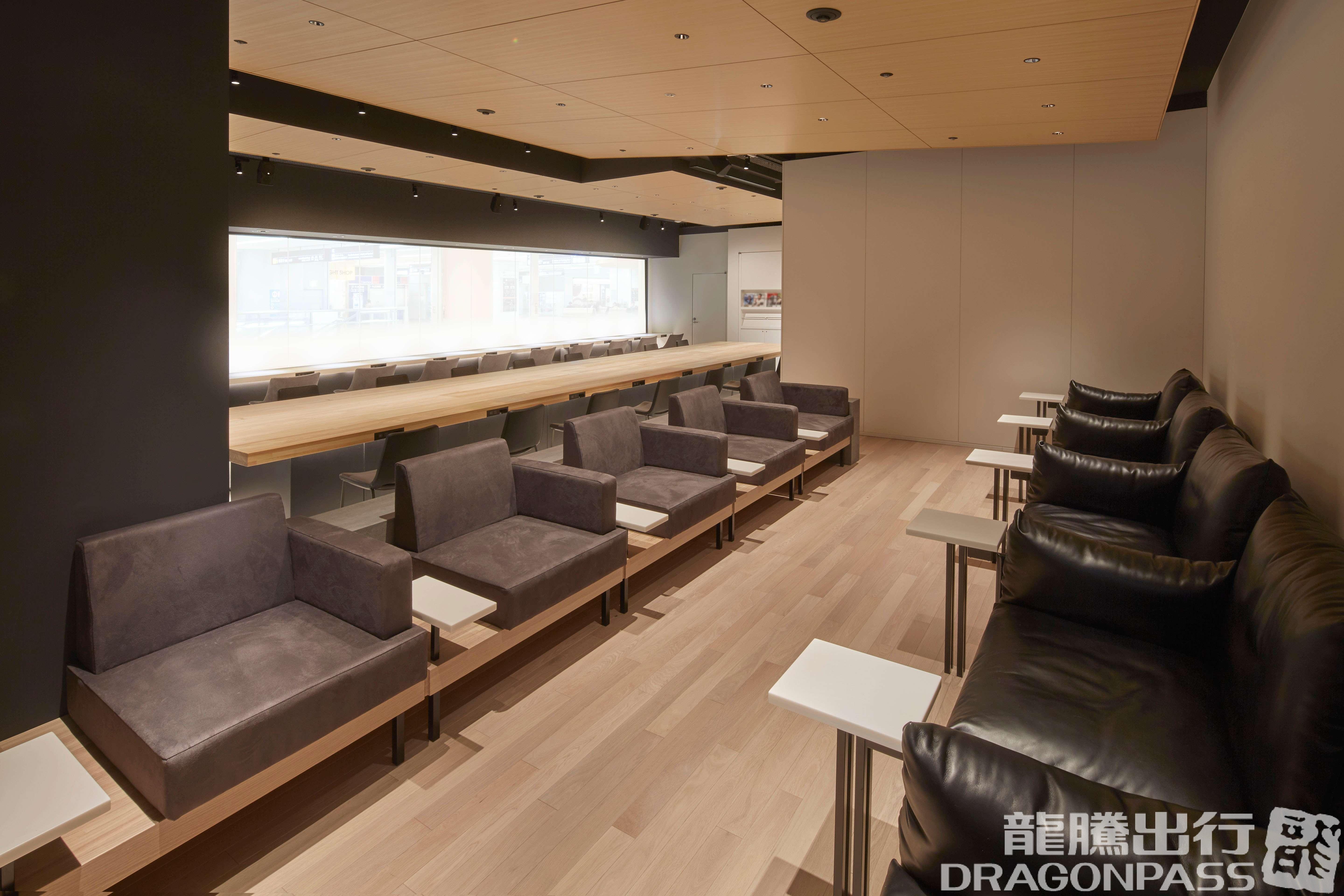 POWER LOUNGE CENTRAL(T1) – photos 4