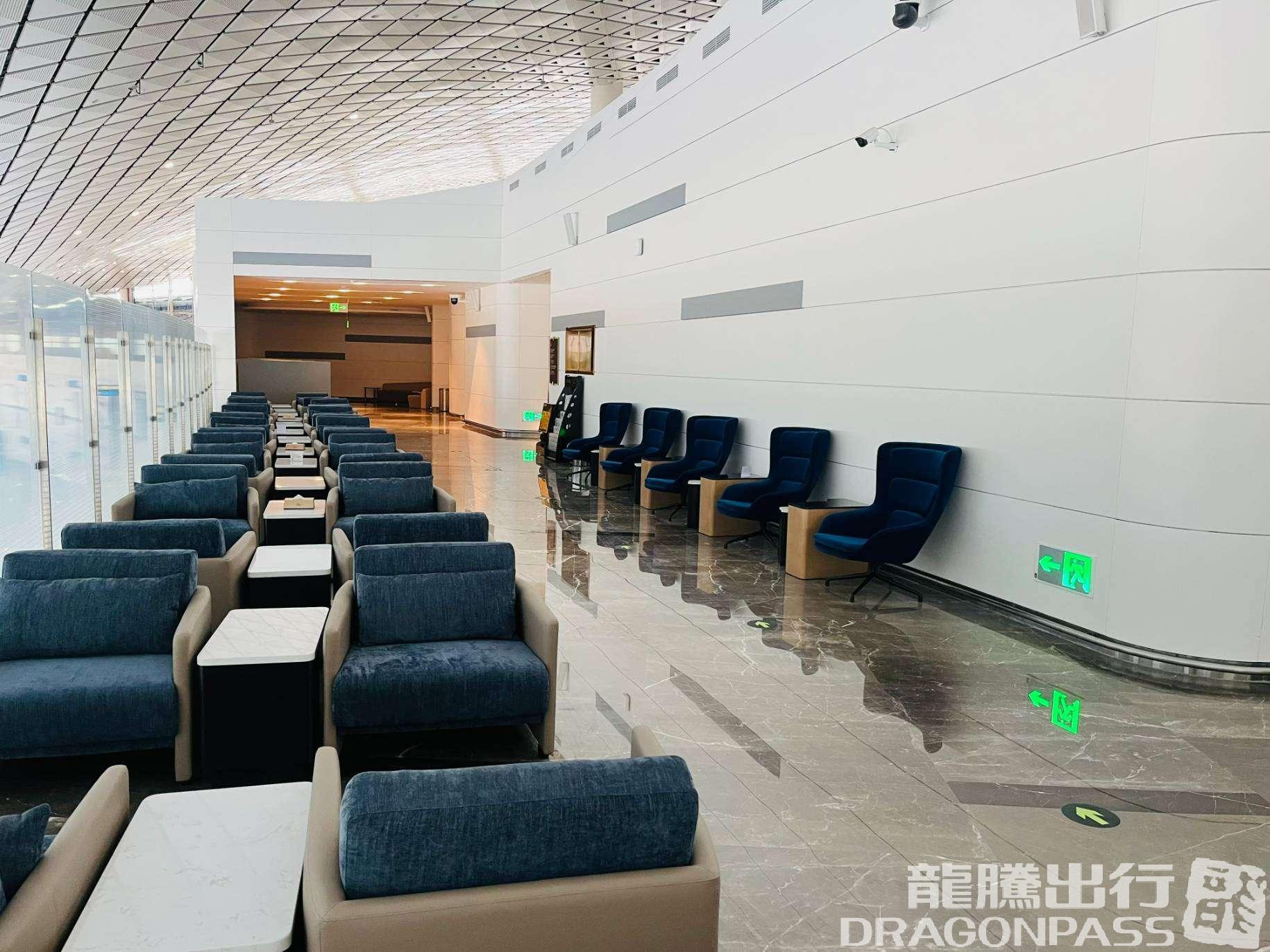 First Class Lounge – photos 4