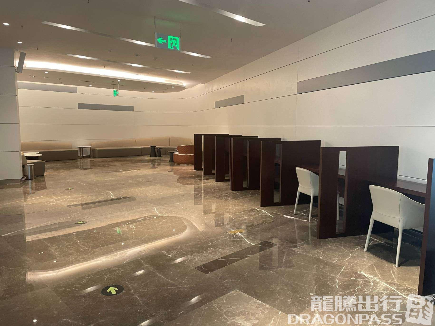 First Class Lounge – photos 7