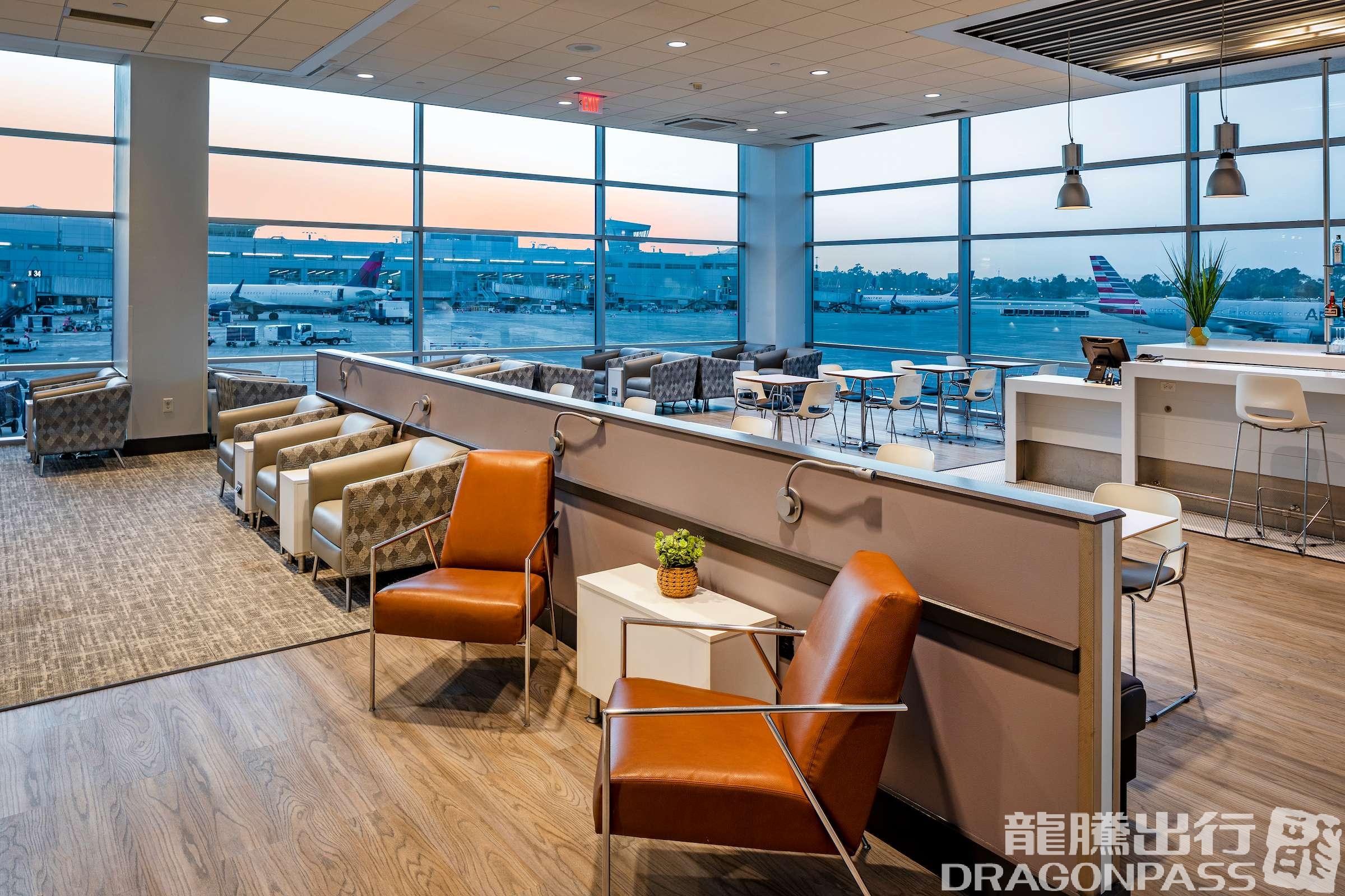 Aspire Lounge – photos 9