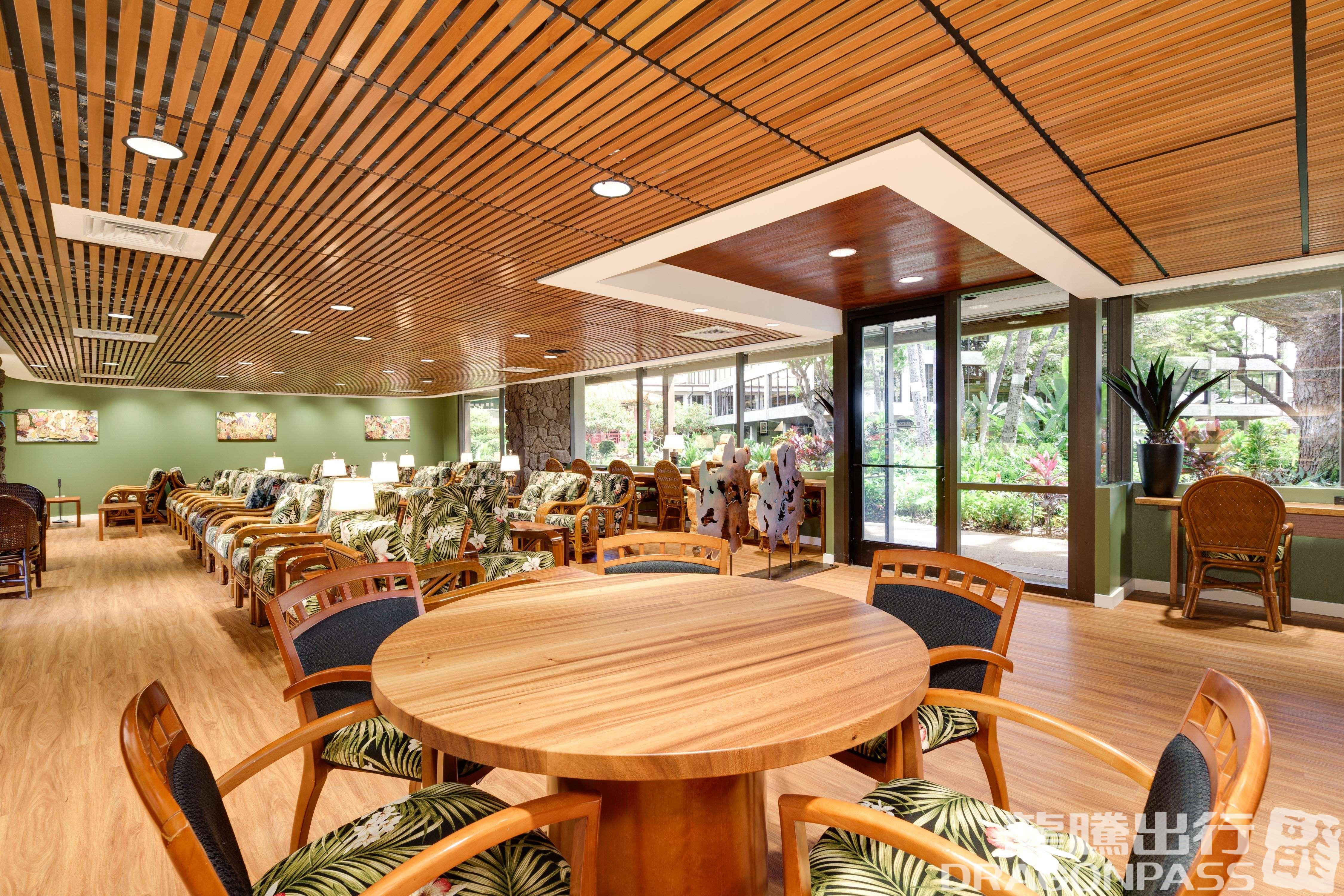 IASS Hawaii Lounge – photos 2
