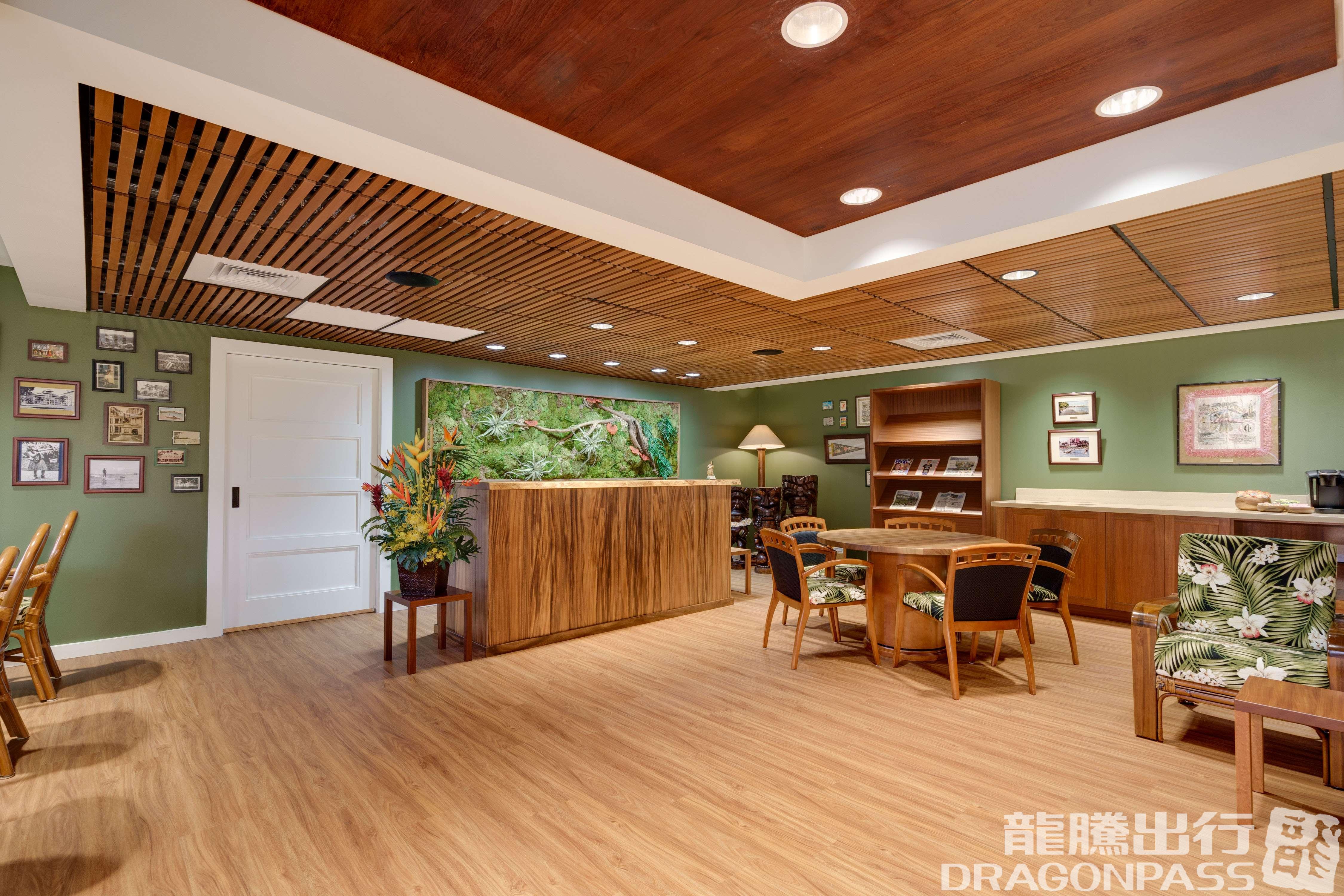 IASS Hawaii Lounge – photos 3